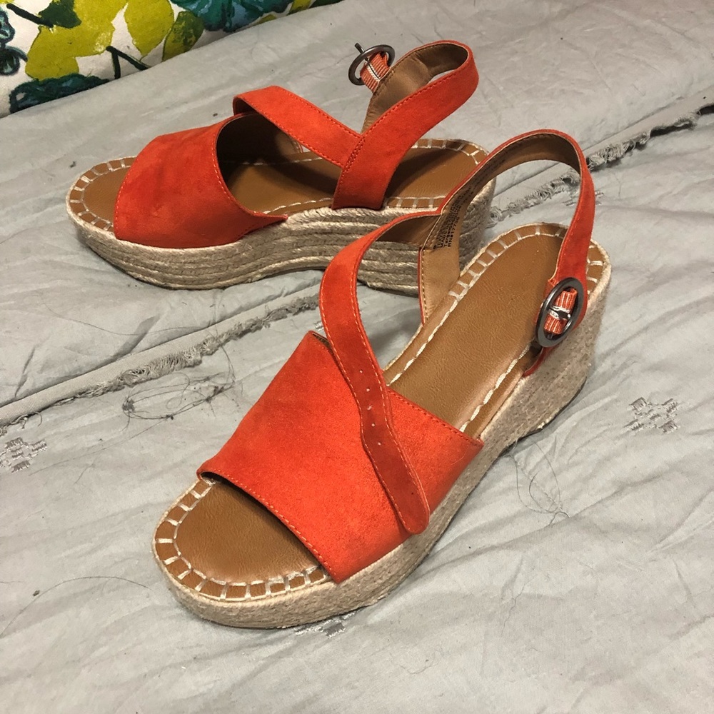 Orange Wedges size 8 still in box